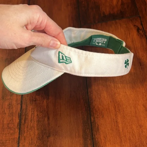 Philadelphia Phillies st Patrick’s day visor! Women’s osfa - Picture 7 of 7